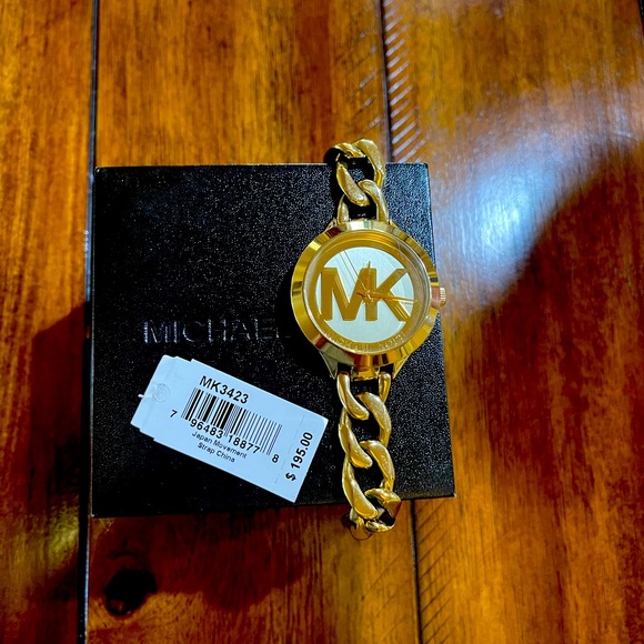 Michael Kors Mk3423 Ladies Bracelet Wrist Watch Gold Cuban Link. - Picture 2 of 2